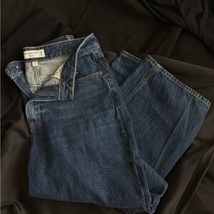 Abercrombie & Fitch Dark Wash Curve Love High Rise Loose Jean